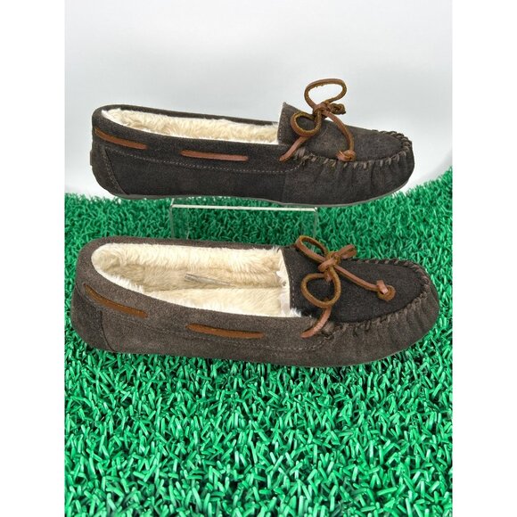 Clarks Adalyn Suede Moccasin Slippers Size 9M | Cozy‎ Faux Fur Lined Comfort - Picture 2 of 7